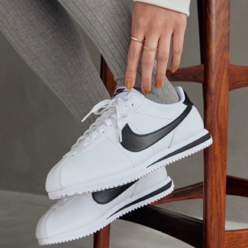 Nike Cortez Leather White Black Sneakers - Picture 4 of 11
